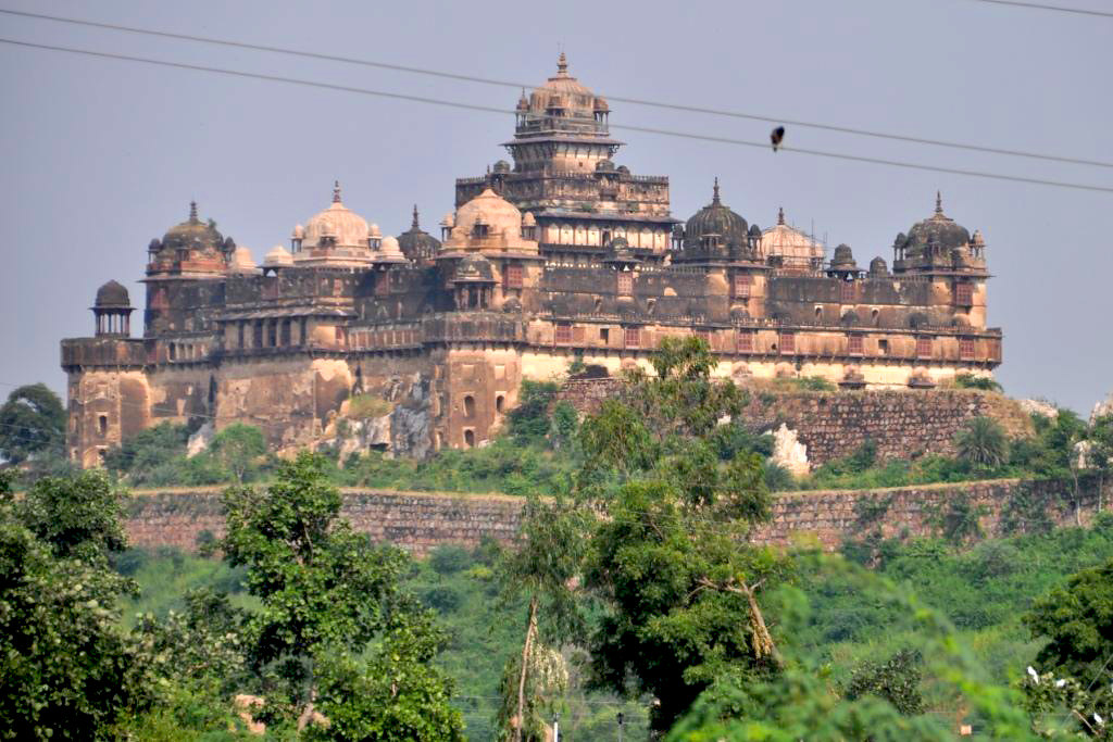 Datia Palace (Bir Singh Palace)