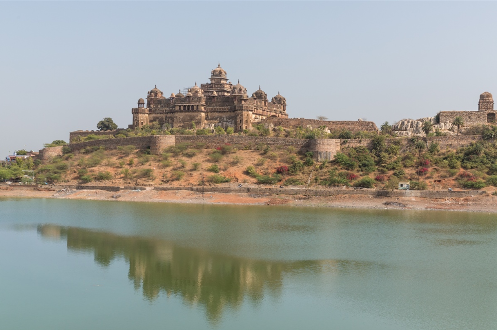 Datia Palace (Bir Singh Palace) photo 2 - Datia City Center attraction